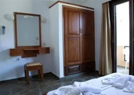 Ξενοδοχείο με διαμερίσματα Pergamos Village 2*