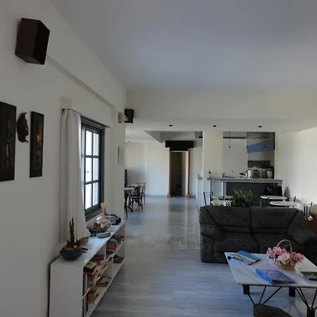 Ξενοδοχείο με διαμερίσματα Pergamos Village 2*