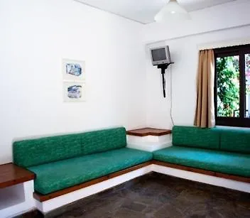 Pergamos Village 2*